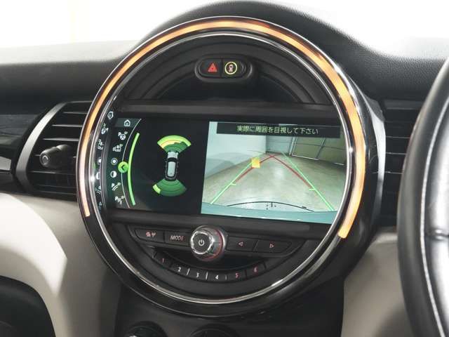 BMW MINI COOPER D 5DOOR 2018 Image 31