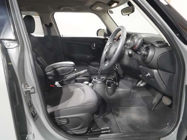 BMW MINI ONE 5DOOR 2019 Image 31