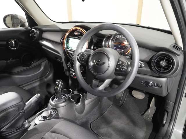 BMW MINI ONE 5DOOR 2019 Image 31