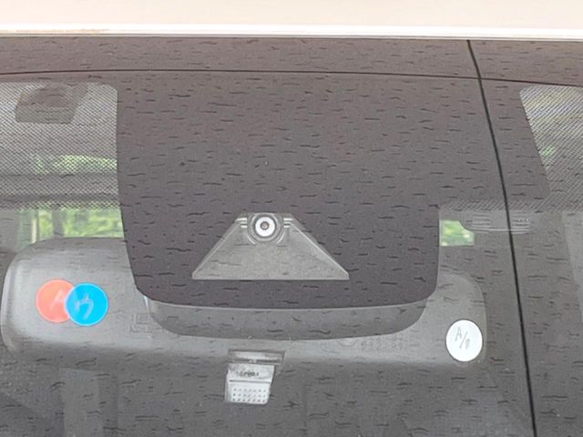 TOYOTA PRIUS 2019 Image 31
