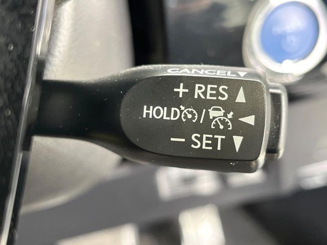 TOYOTA PRIUS 2019 Image 31