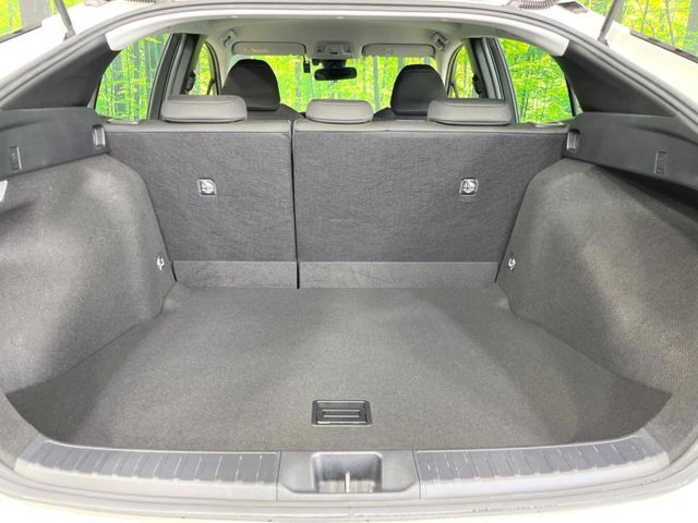 TOYOTA PRIUS 2019 Image 31