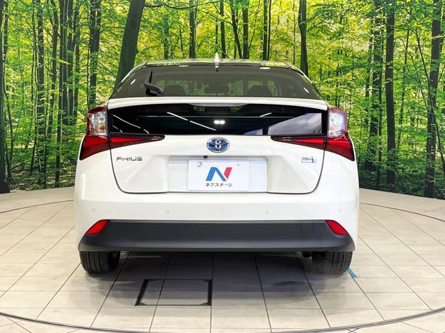 TOYOTA PRIUS 2019 Image 31