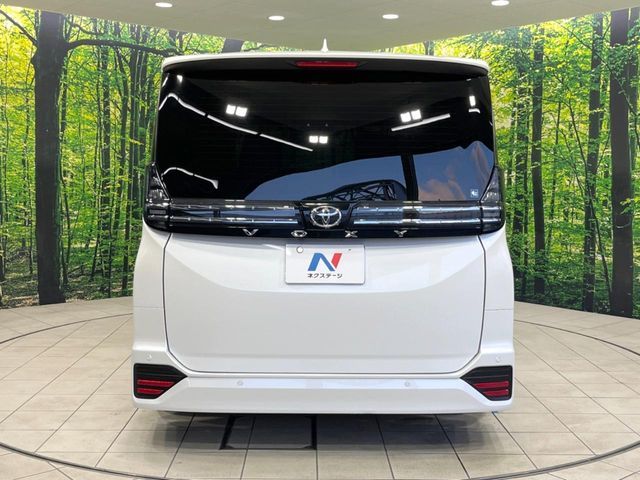 TOYOTA VOXY 2023 Image 31