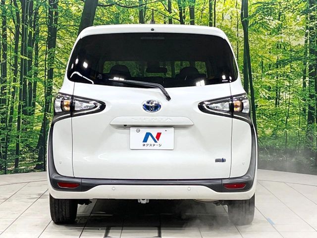 TOYOTA SIENTA HYBRID 2021 Image 31