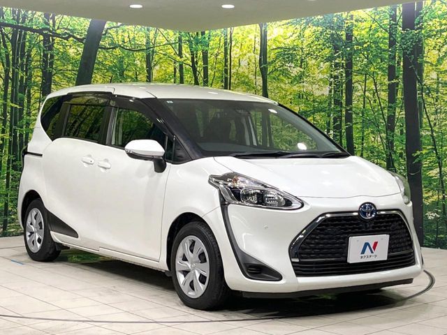 TOYOTA SIENTA HYBRID 2021 Image 31