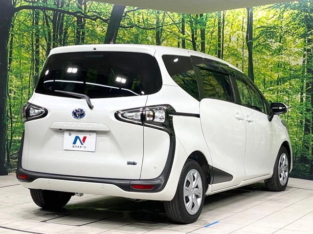 TOYOTA SIENTA HYBRID 2021 Image 31