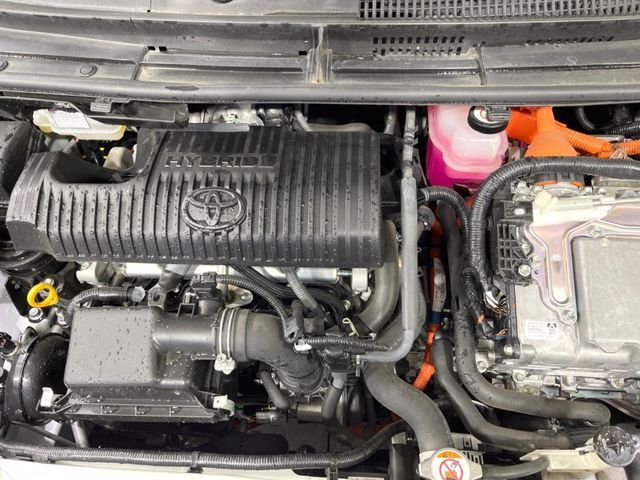 TOYOTA SIENTA HYBRID 2021 Image 31