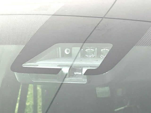 TOYOTA VOXY 2018 Image 31