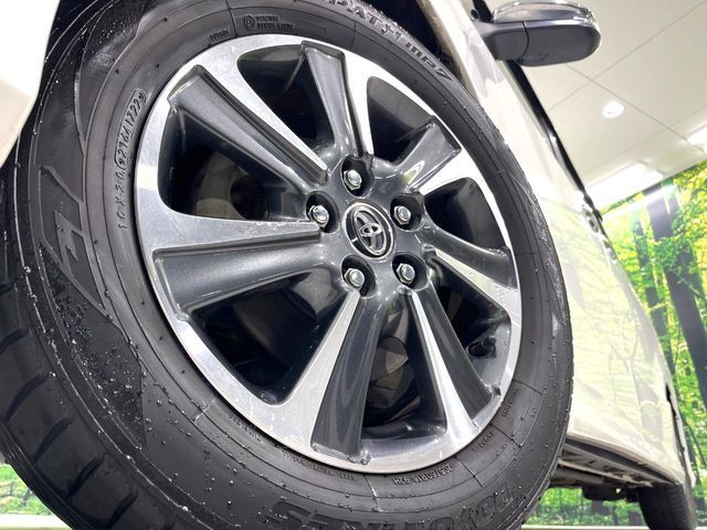 TOYOTA VOXY 2018 Image 31