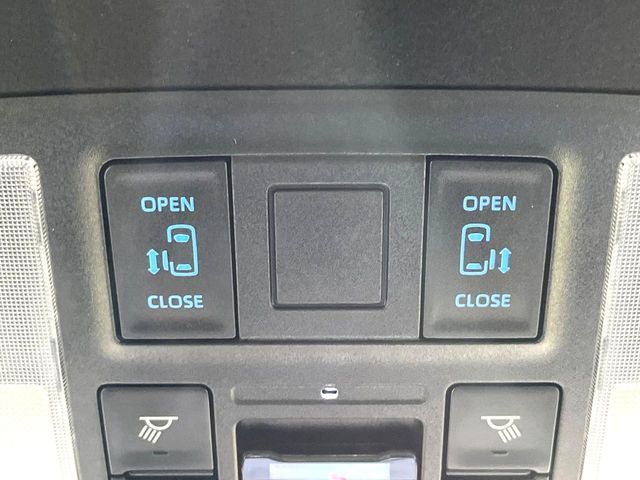 TOYOTA VOXY 4WD 2025 Image 31