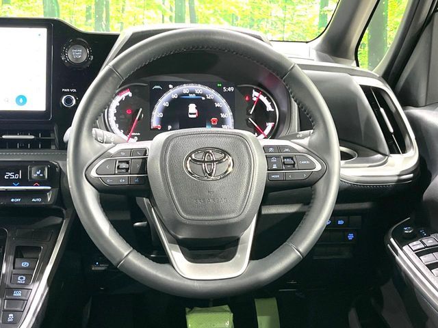 TOYOTA VOXY 4WD 2025 Image 31