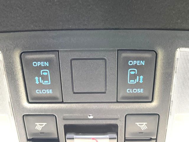 TOYOTA VOXY 4WD 2025 Image 31