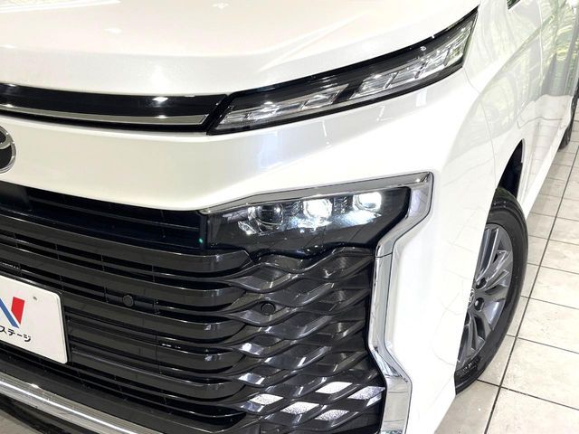 TOYOTA VOXY 4WD 2025 Image 31