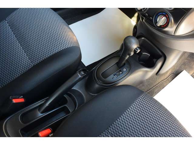 NISSAN MARCH 2015 Image 31