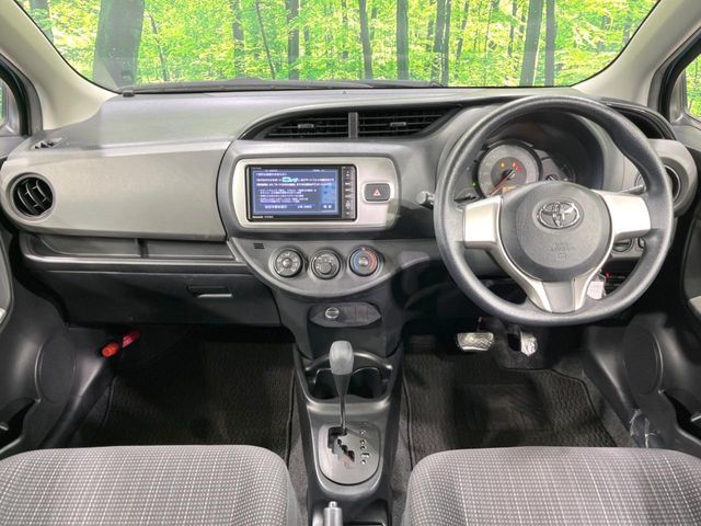 TOYOTA VITZ 2014 Image 31