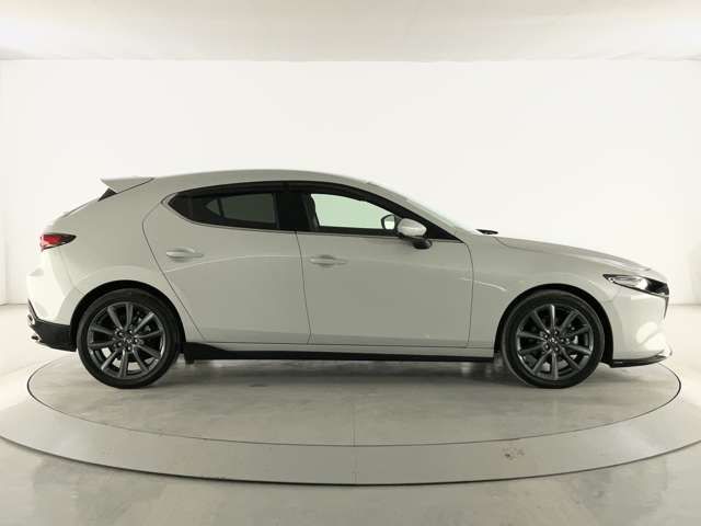 MAZDA 3 FASTBACK 2023 Image 31
