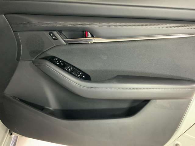 MAZDA 3 FASTBACK 2023 Image 31