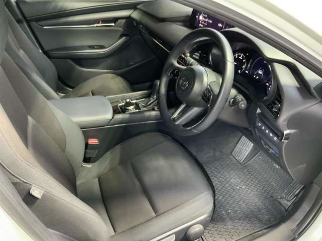 MAZDA 3 FASTBACK 2023 Image 31