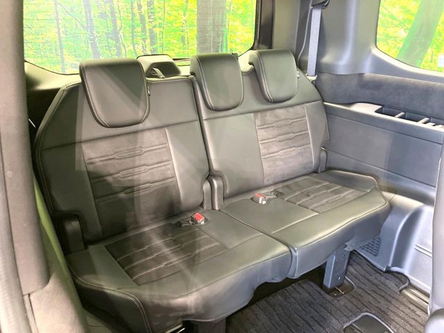 HONDA STEPWAGON E:HEV SPAD 2022 Image 31