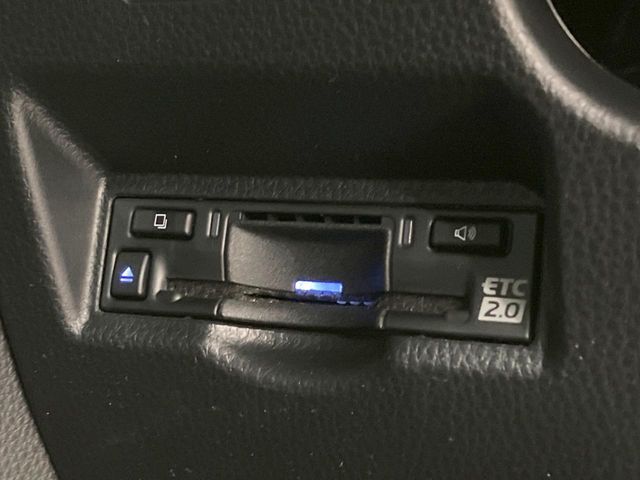 TOYOTA VOXY HYBRID 2024 Image 31