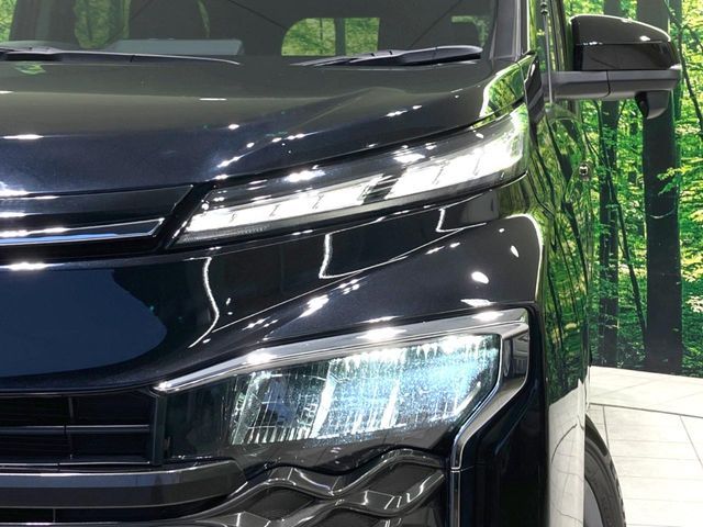 TOYOTA VOXY HYBRID 2024 Image 31