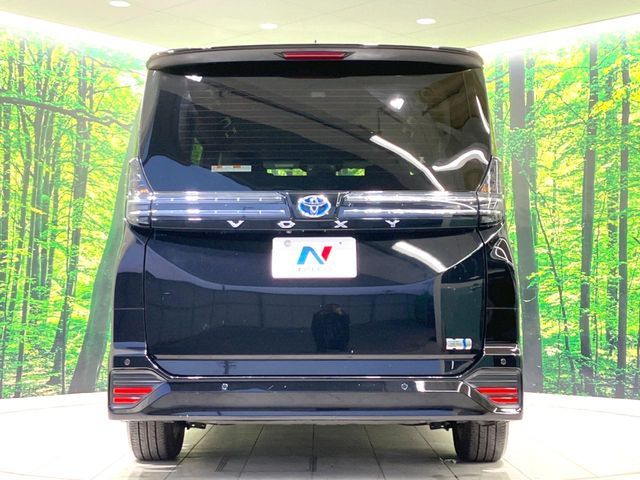 TOYOTA VOXY HYBRID 2024 Image 31