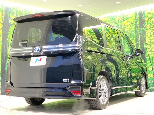 TOYOTA VOXY HYBRID 2024 Image 31