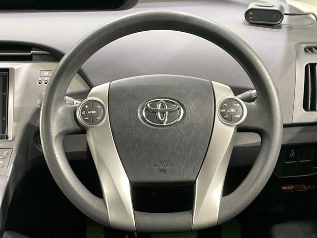 TOYOTA PRIUS 2015 Image 31
