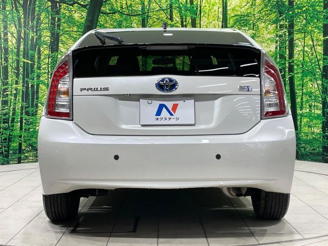 TOYOTA PRIUS 2015 Image 31