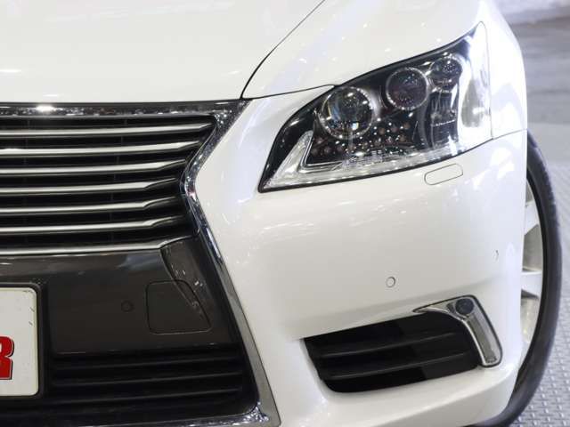 TOYOTA LEXUS LS460 2012 Image 31
