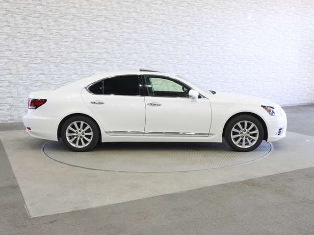 TOYOTA LEXUS LS460 2012 Image 31