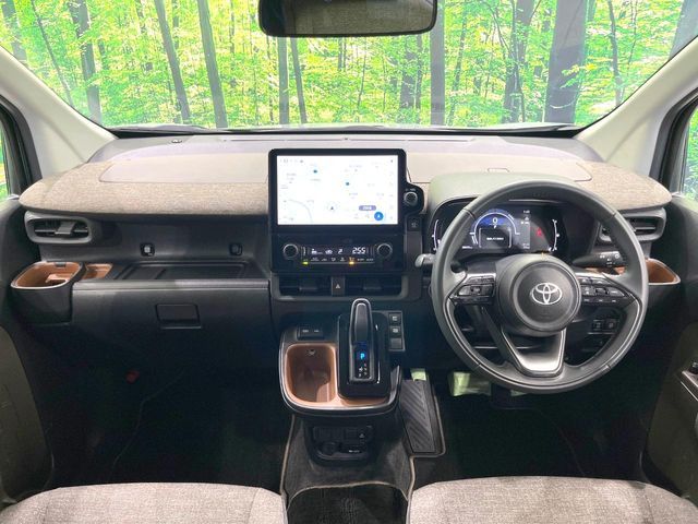 TOYOTA SIENTA HYBRID 2024 Image 31