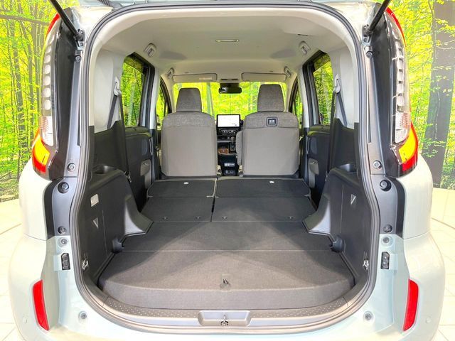 TOYOTA SIENTA HYBRID 2024 Image 31