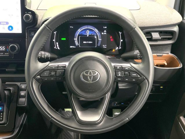 TOYOTA SIENTA HYBRID 2024 Image 31