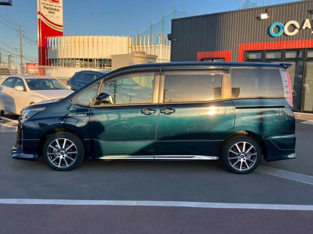 TOYOTA NOAH HYBRID 2017 Image 31