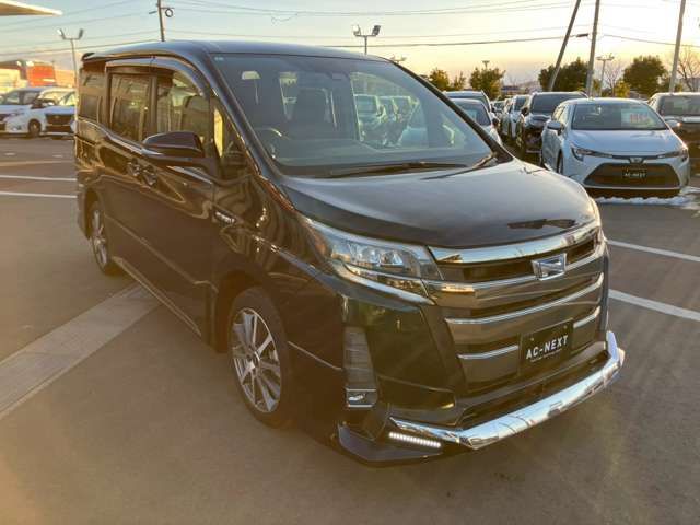 TOYOTA NOAH HYBRID 2017 Image 31