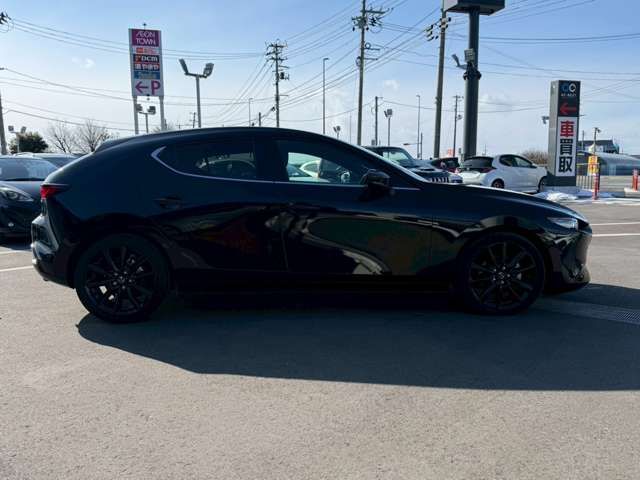 MAZDA 3 FASTBACK 2023 Image 31