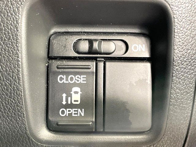 HONDA N BOX 2016 Image 31