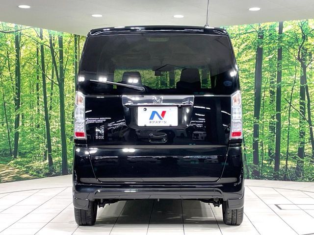 HONDA N BOX 2016 Image 31