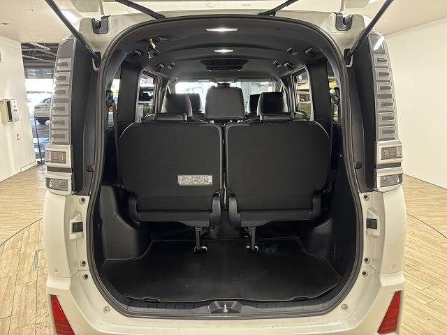 TOYOTA VOXY 2021 Image 31