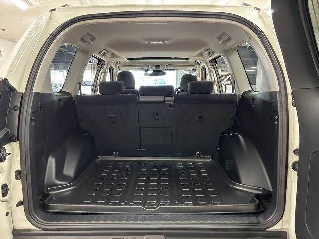 TOYOTA LANDCRUISER PRADO 2018 Image 31