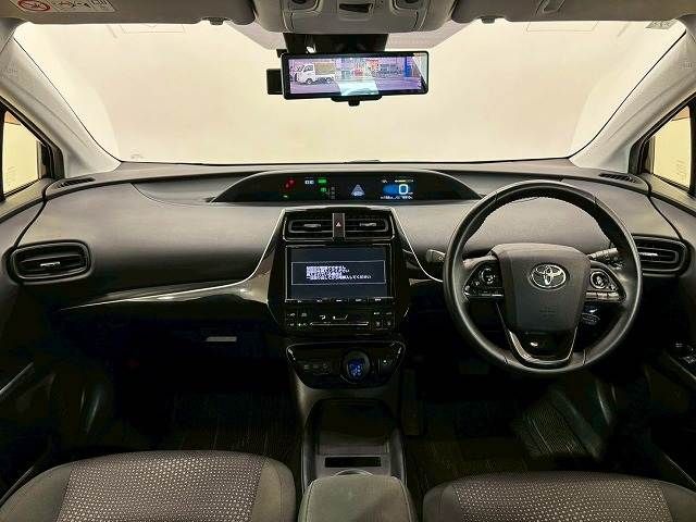 TOYOTA PRIUS 2019 Image 31