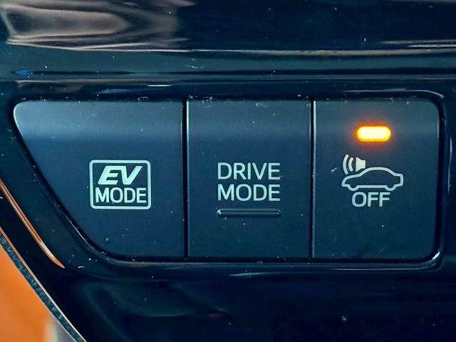 TOYOTA PRIUS 2019 Image 31