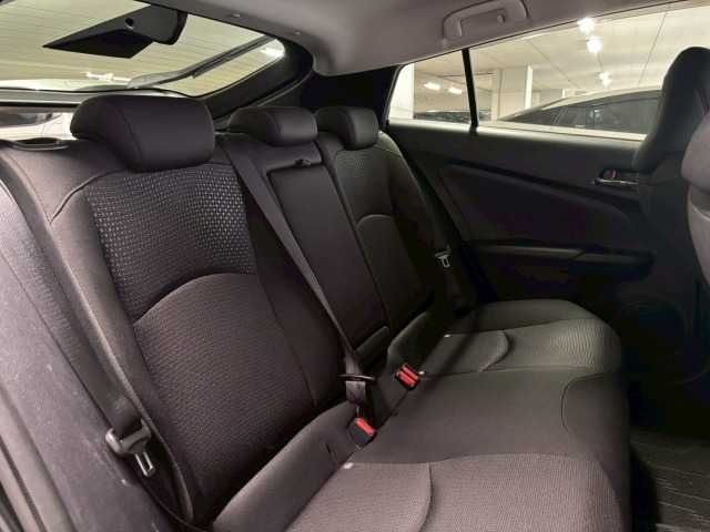 TOYOTA PRIUS 2019 Image 31