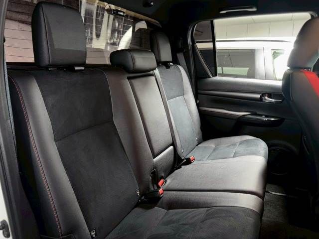 TOYOTA HILUX 4WD 2023 Image 31