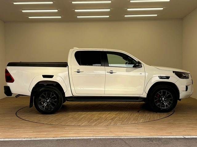 TOYOTA HILUX 4WD 2023 Image 31
