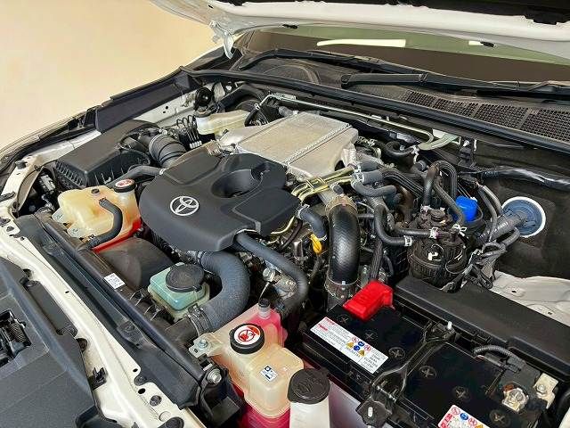 TOYOTA HILUX 4WD 2023 Image 31