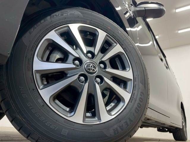 TOYOTA ESQUIRE HYBRID 2017 Image 31