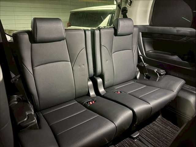 TOYOTA VELLFIRE 2018 Image 31